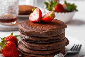 پنکیک شکلاتی با عسل