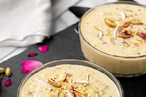 پودینگ خرما و نارگیل