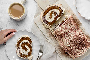 رولت قهوه ( نسکافه )