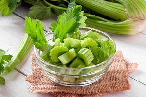 آموزش بلانچ و فریز کردن کرفس