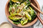 طرز تهیه سالاد سزار با سس تاهینی